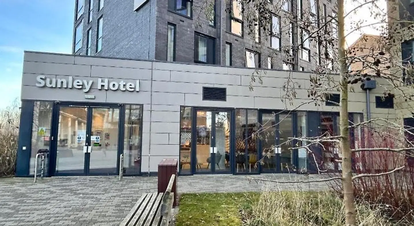 Sunley Hotel EXTERIOR