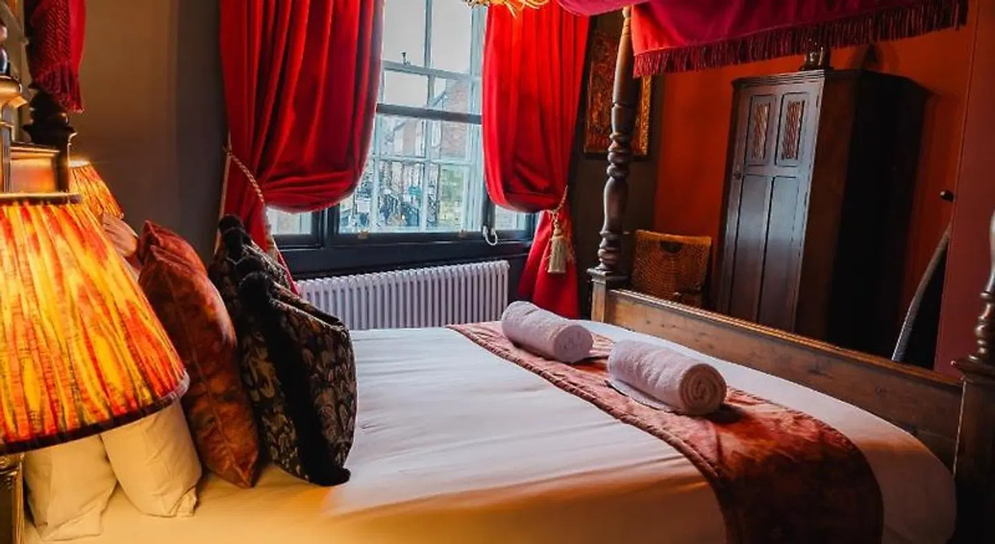 The Golden Fleece ROOM_EXAMPLE