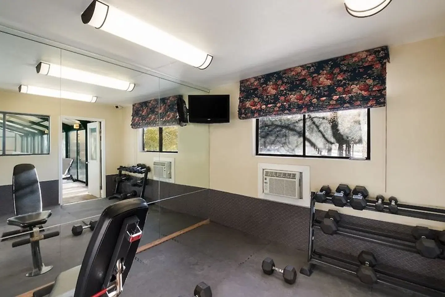 The Inn at Tomichi Village SPORTS_AND_LEISURE