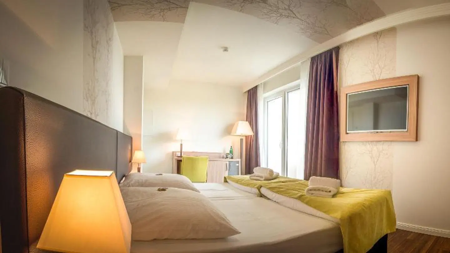 Warnow ROOM_EXAMPLE