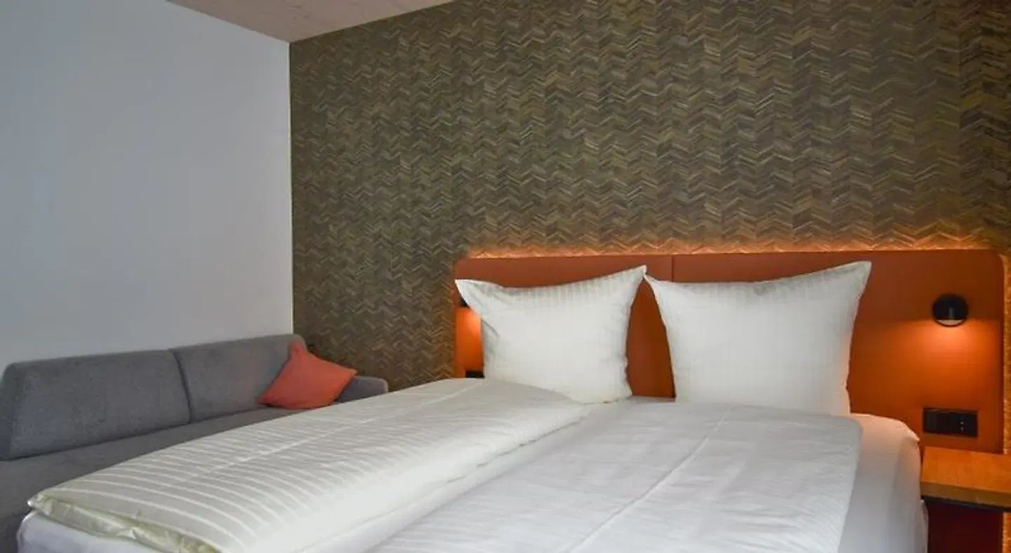 IQ ROOM_EXAMPLE