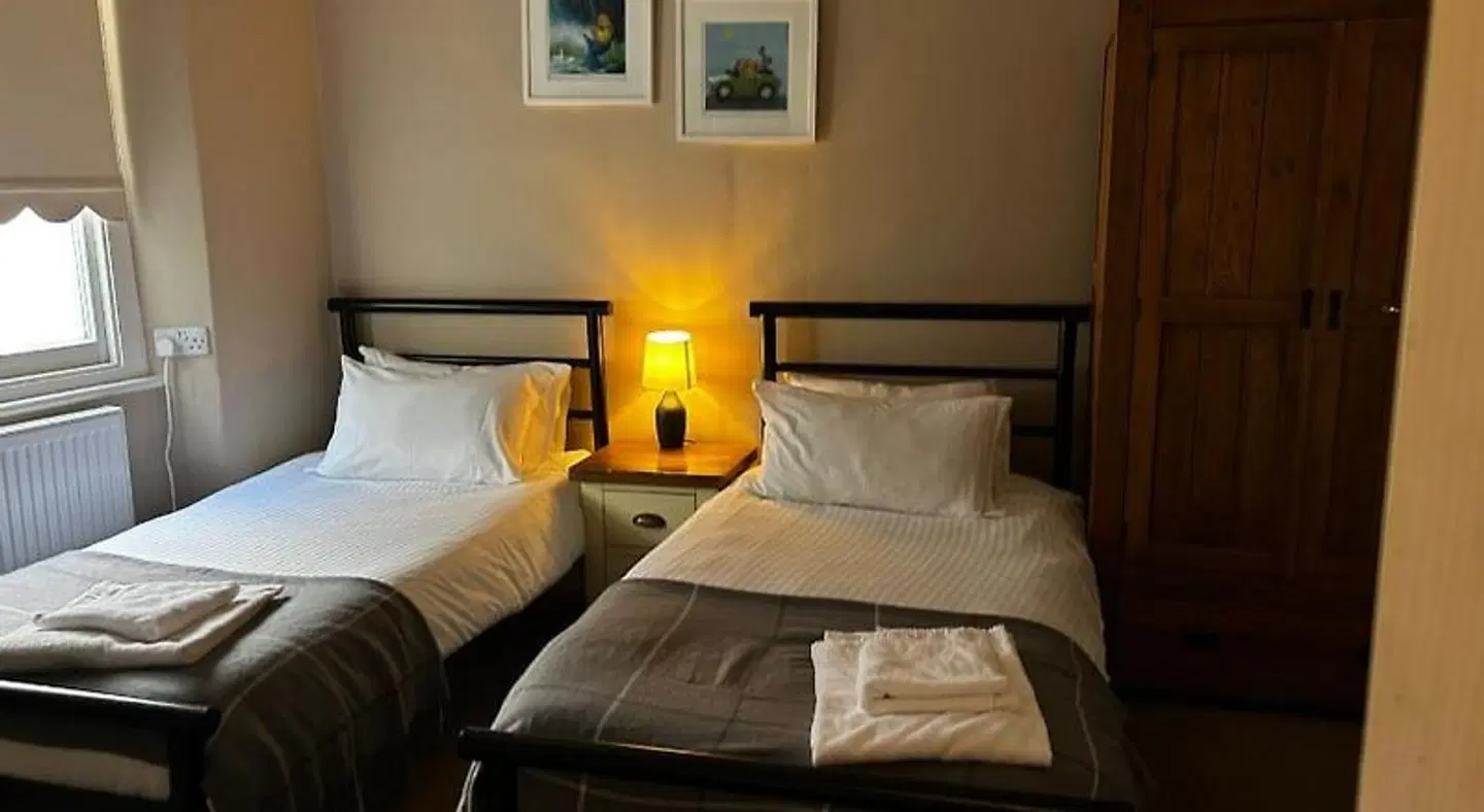 Admiral MacBride ROOM_EXAMPLE