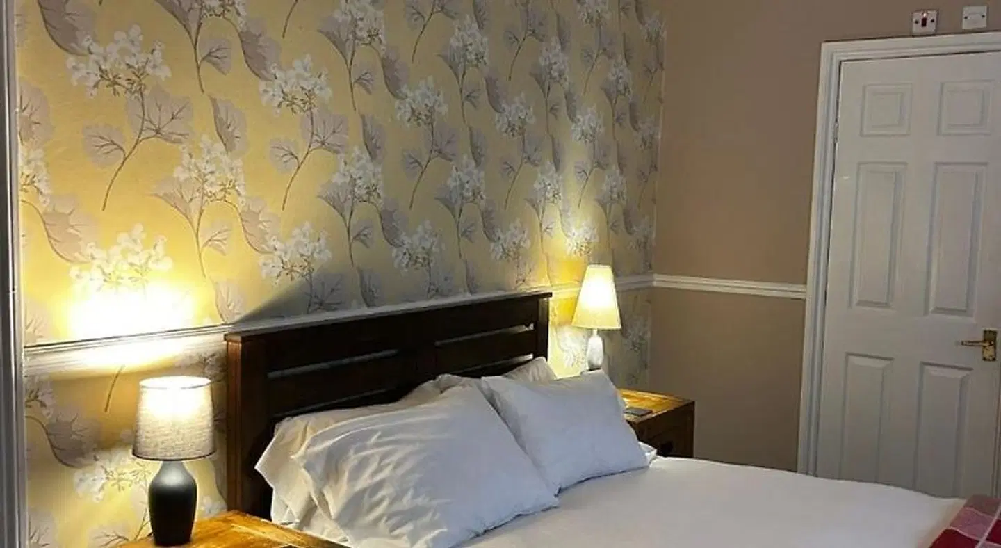Admiral MacBride ROOM_EXAMPLE