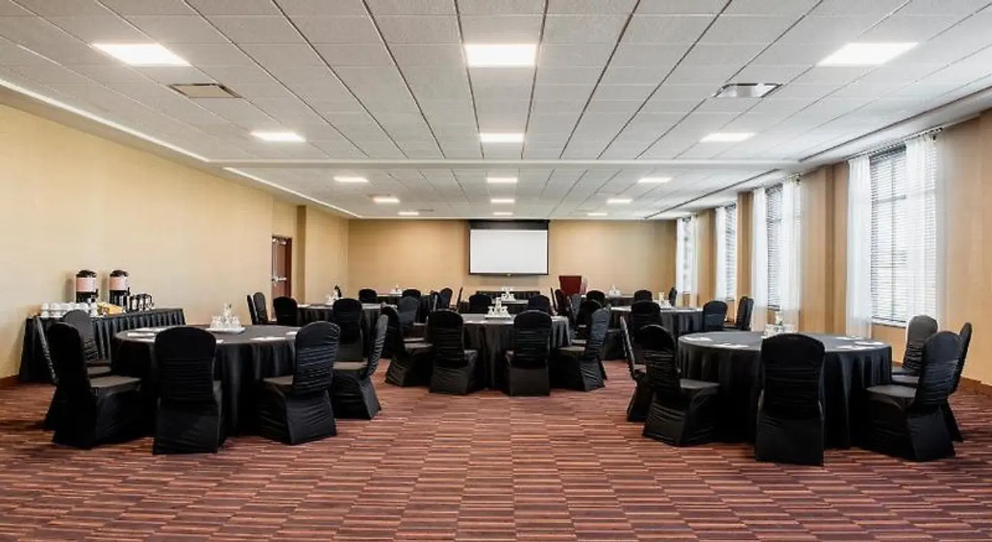 Four Points by Sheraton Grande Prairie Konferenz