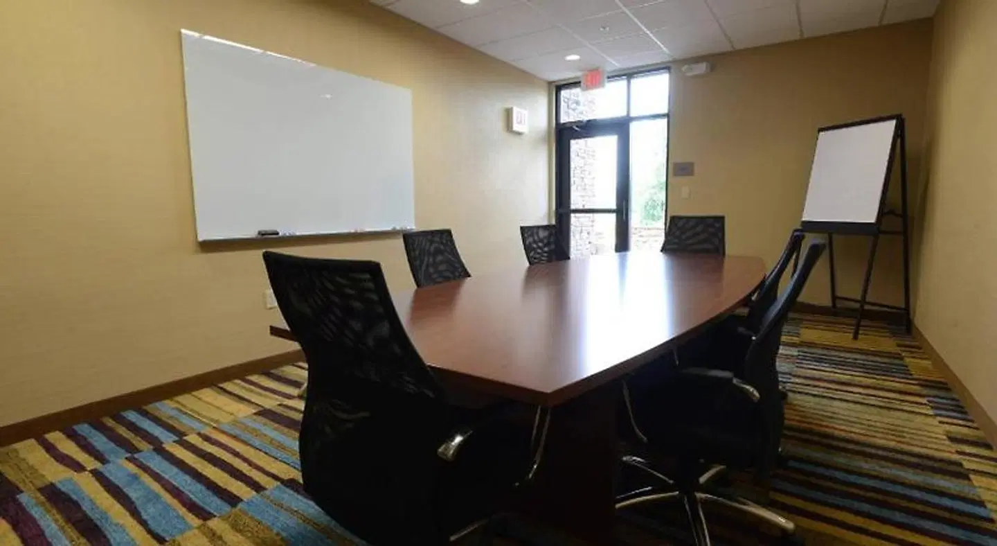 Fairfield by Marriott Inn & Suites Bowling Green ROOM_EXAMPLE