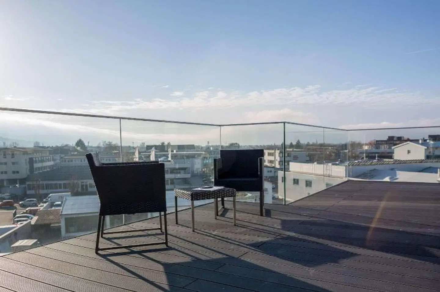 SUYTES Business Studios Terrasse