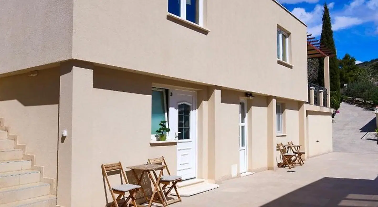 Madonna Guest House Terrasse