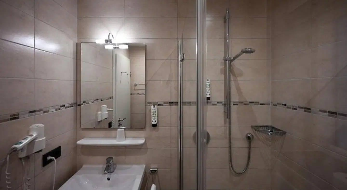 Brauerei Gasthaus Lohhof Badezimmer