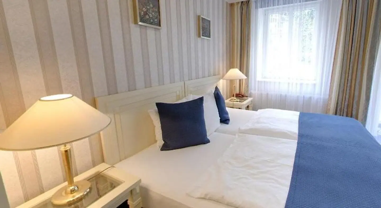Promenada ROOM_EXAMPLE
