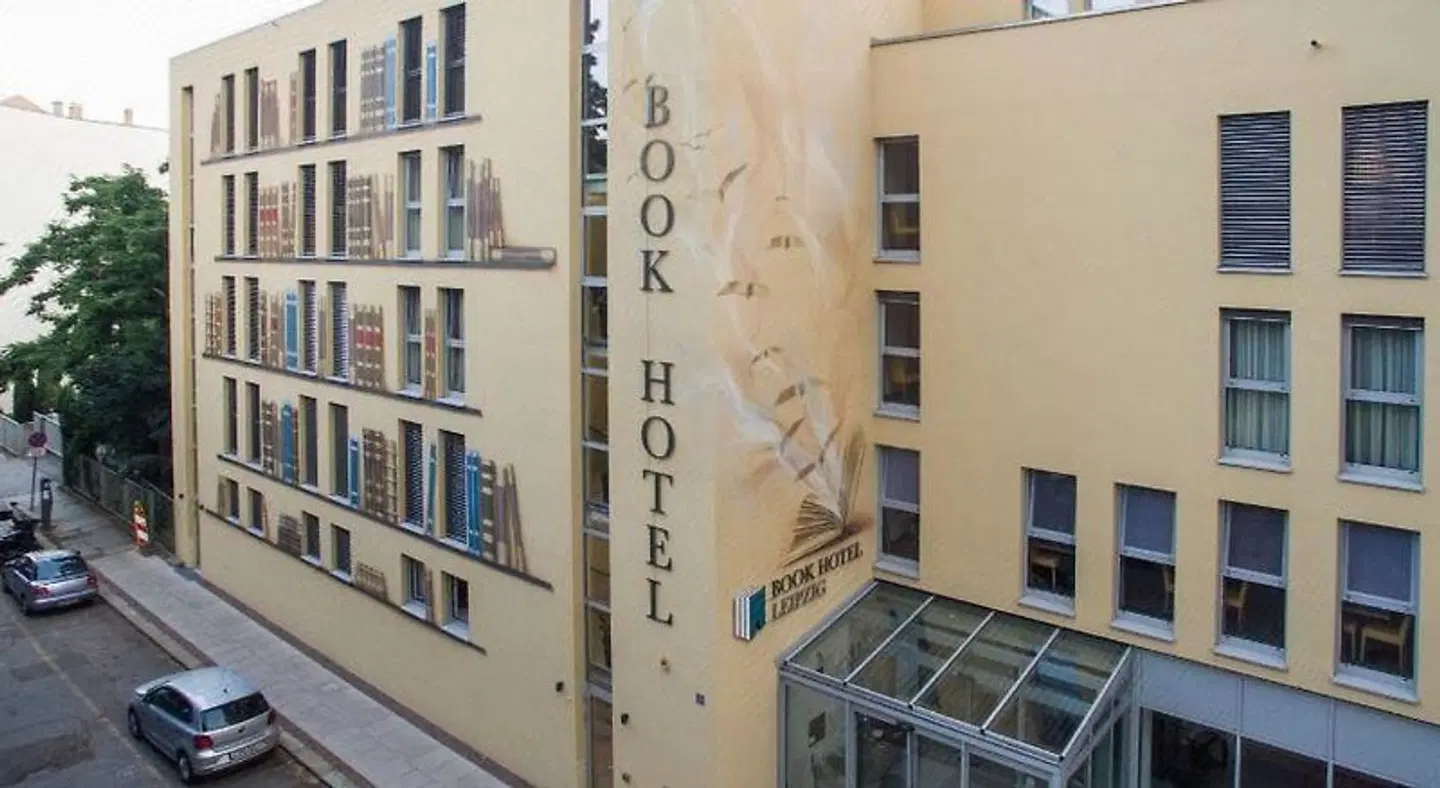 Book Hotel Leipzig EXTERIOR