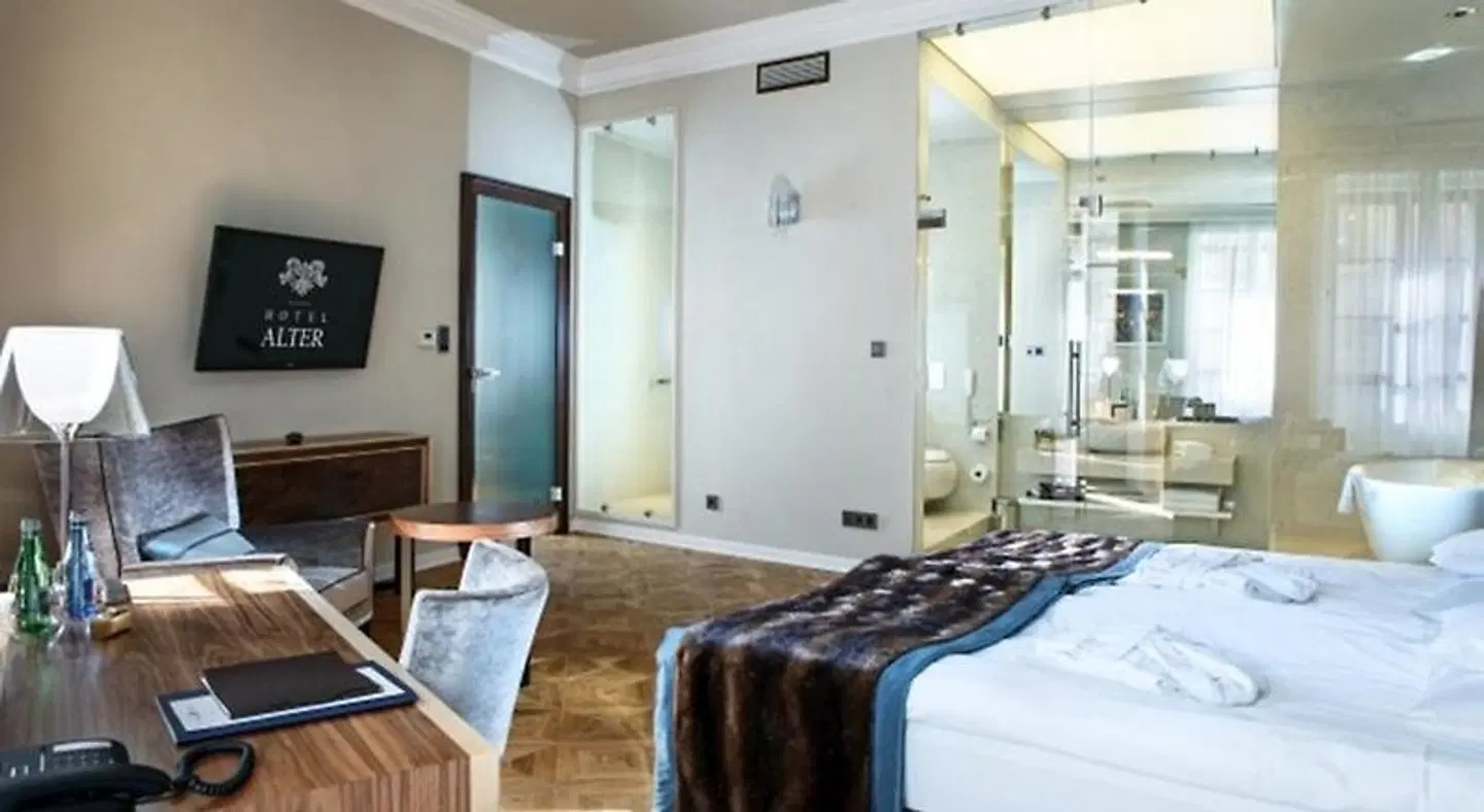 Alter ROOM_EXAMPLE