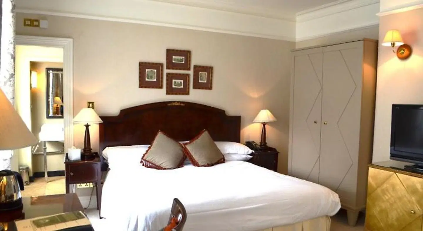 Castle House ROOM_EXAMPLE