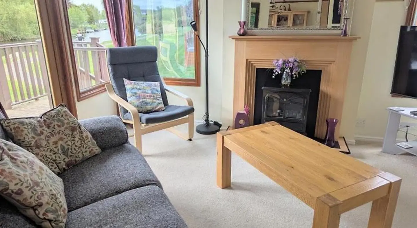 Bend in the River Lodge ROOM_EXAMPLE