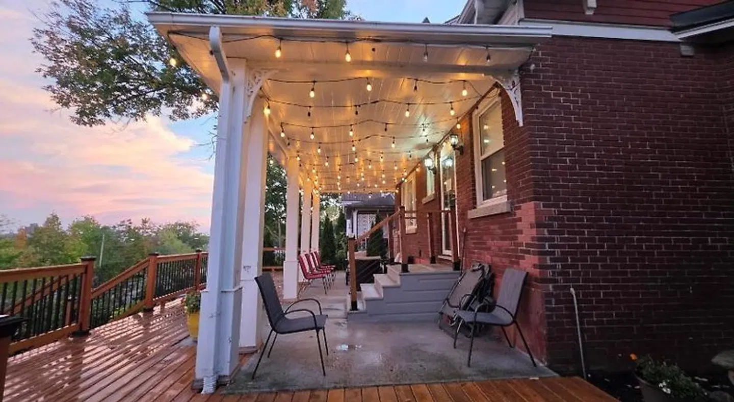 Serene Niagara Inn EXTERIOR
