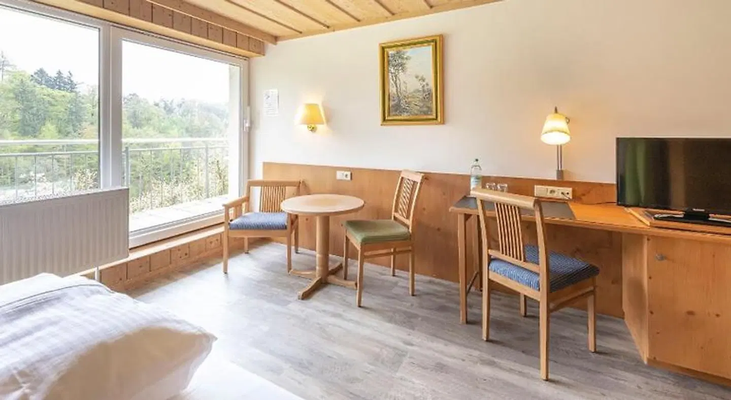 Berg-Gasthof Hötzelein ROOM_EXAMPLE