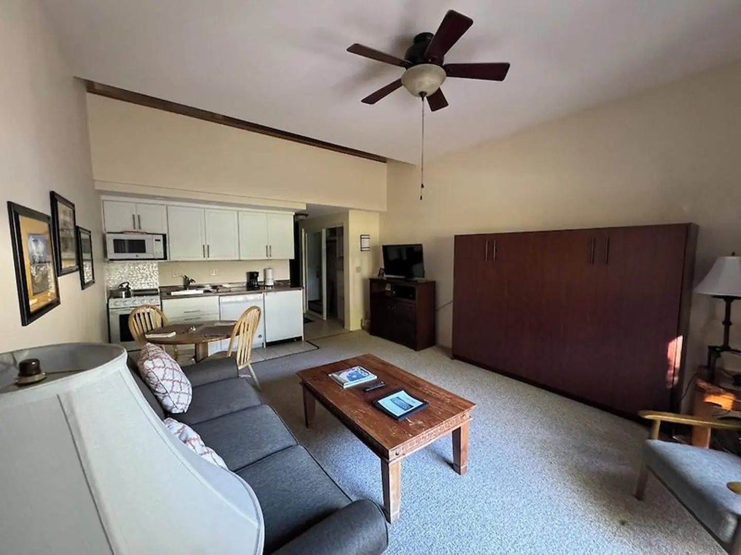 Shadow Mountain Lodge ROOM_EXAMPLE