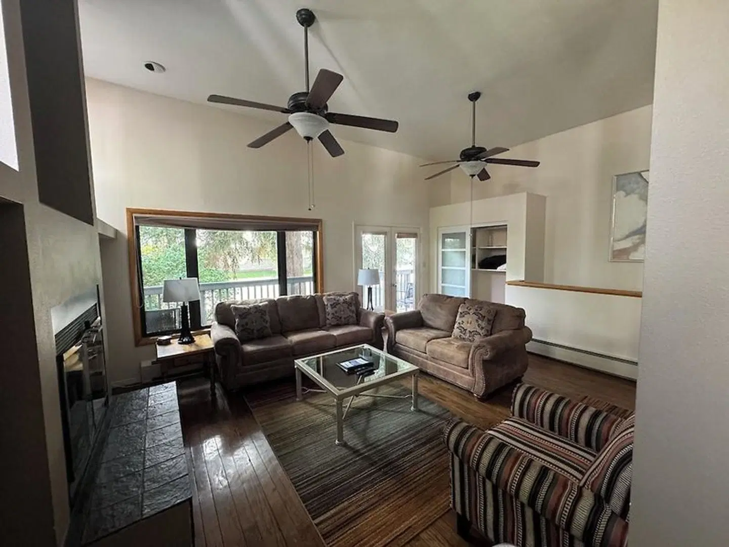 Shadow Mountain Lodge ROOM_EXAMPLE