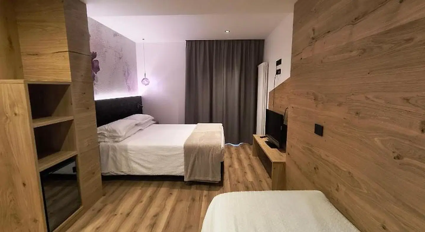 Hotel Canada ROOM_EXAMPLE