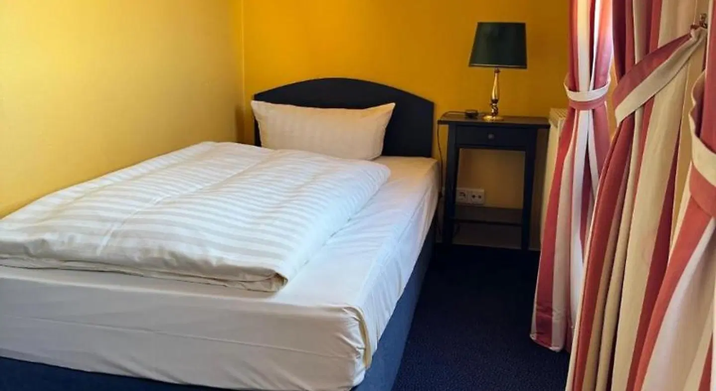 NP Hotel Schweriner Hof ROOM_EXAMPLE