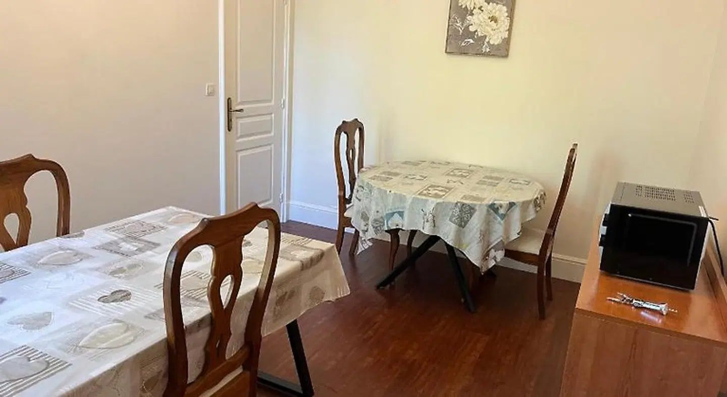 Le Pontet ROOM_EXAMPLE