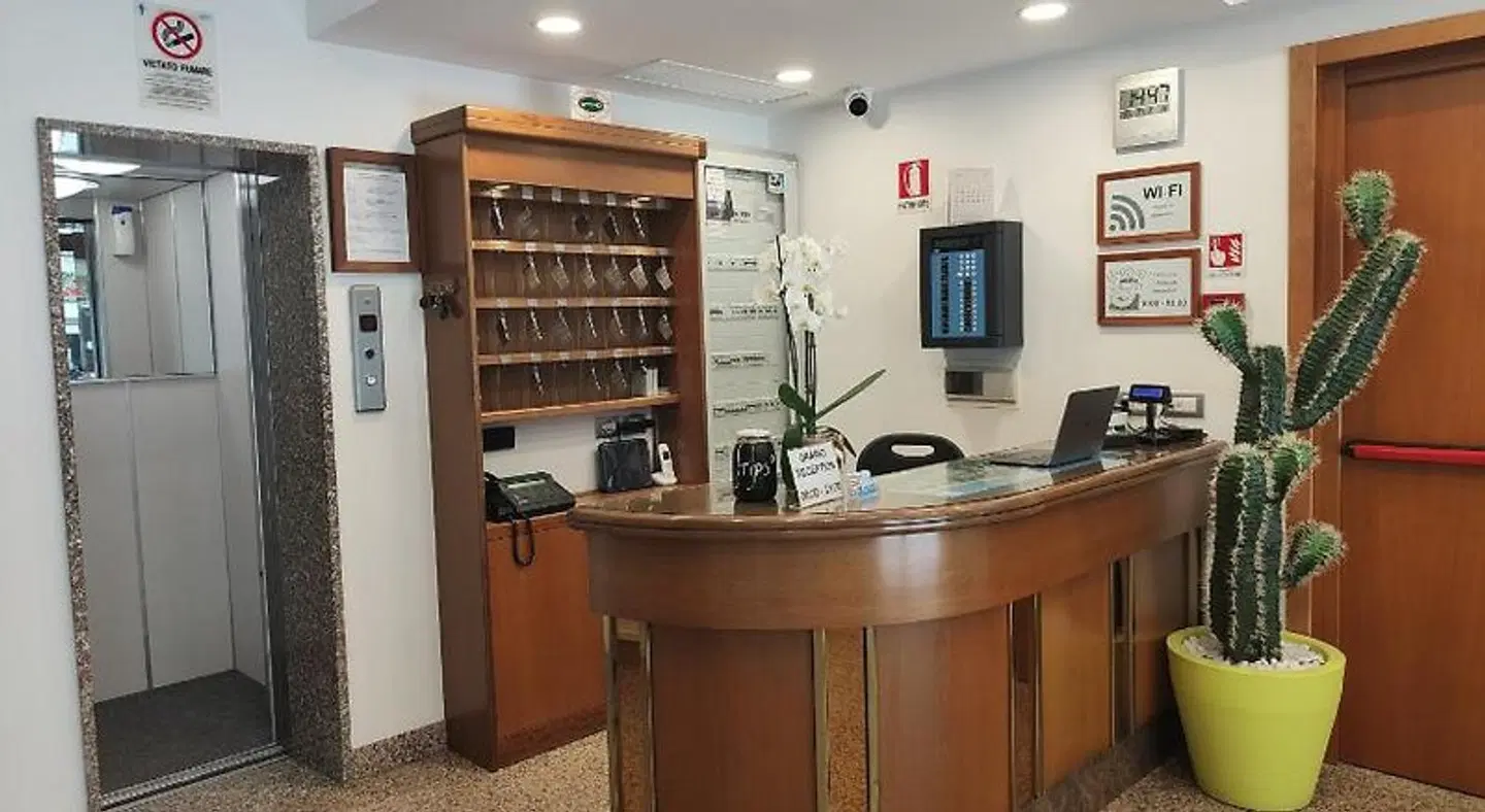 Hotel Anna Bar