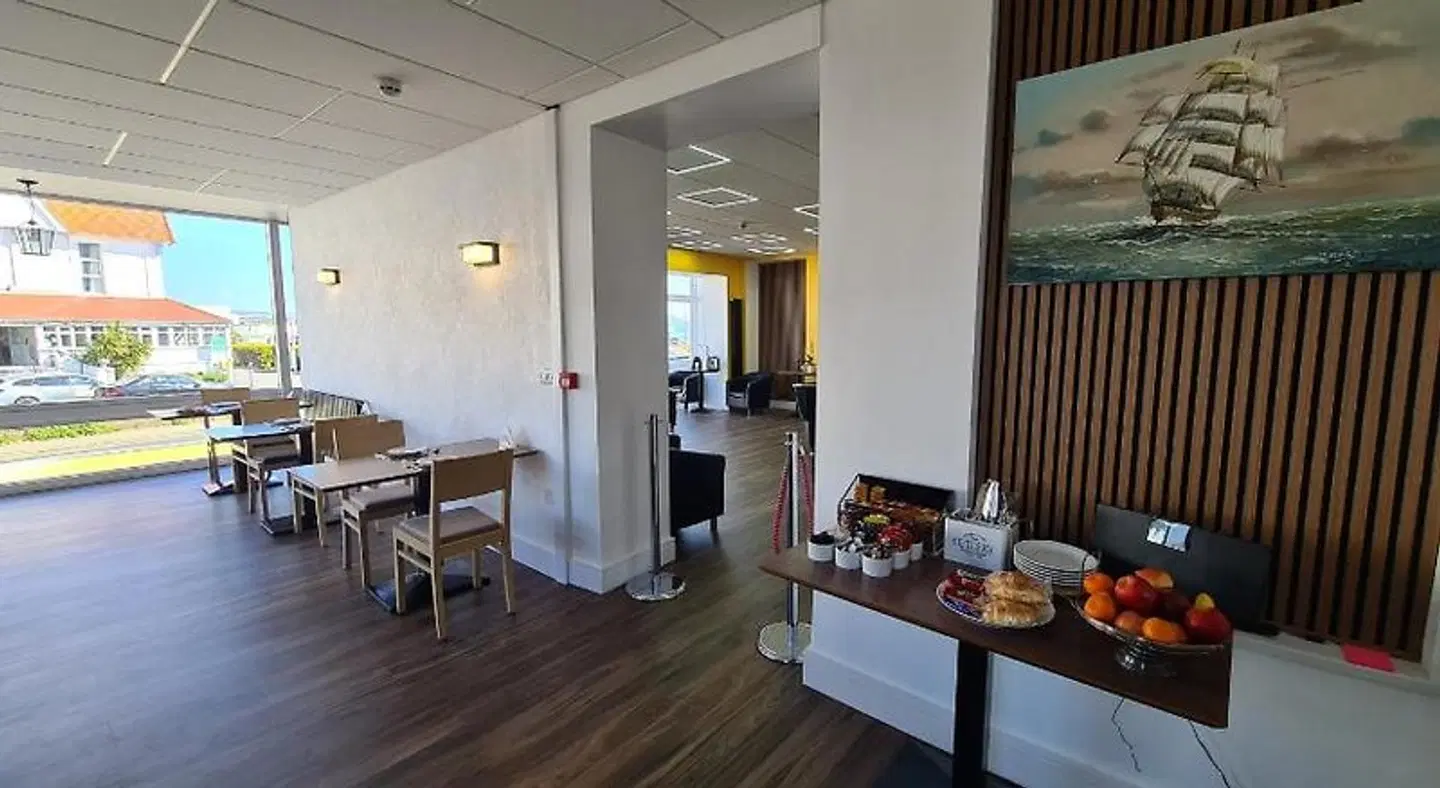 Torland Hotel ROOM_EXAMPLE