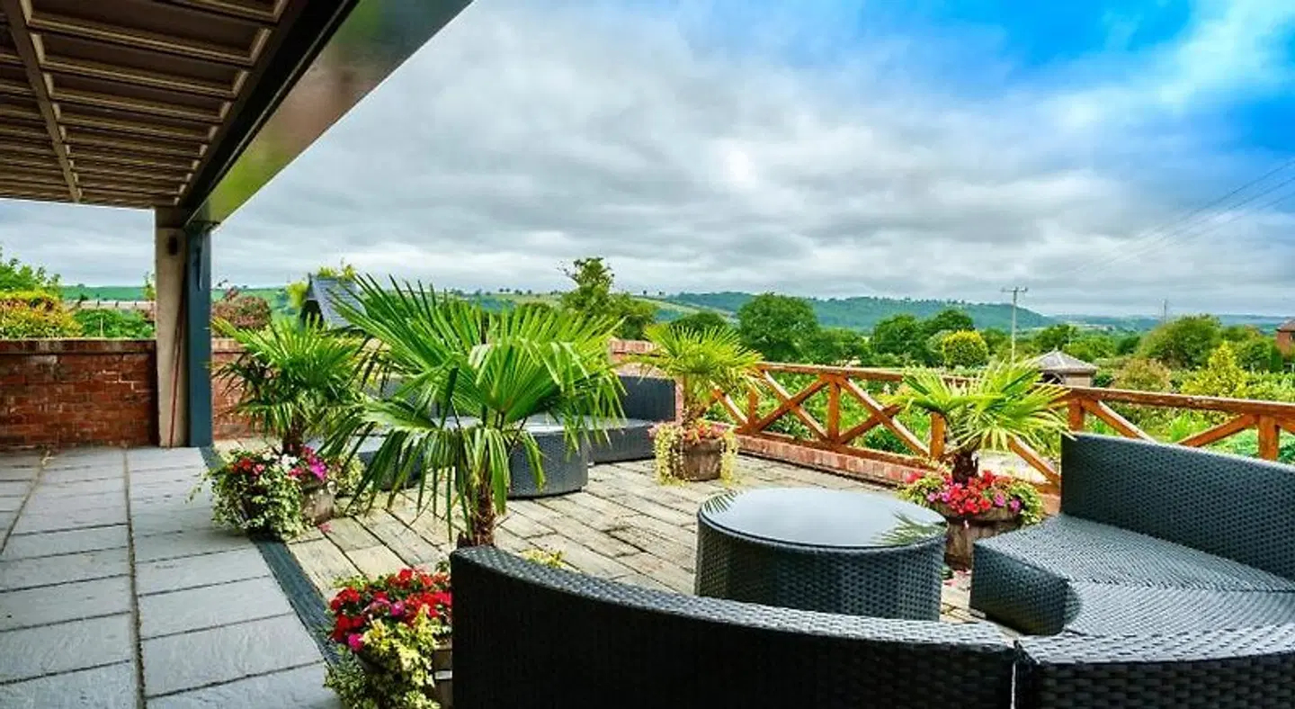 Ye Olde Punchbowl Country Inn & Gardens Terrasse
