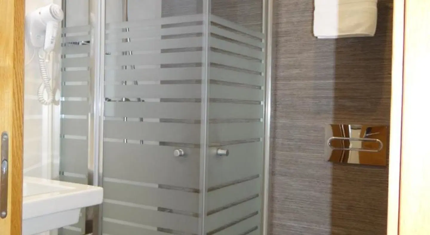 Pension O Codice Badezimmer