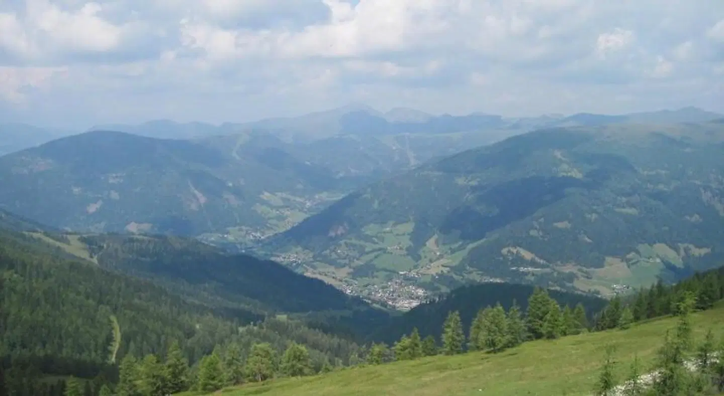 Chalet Catton LANDSCAPE