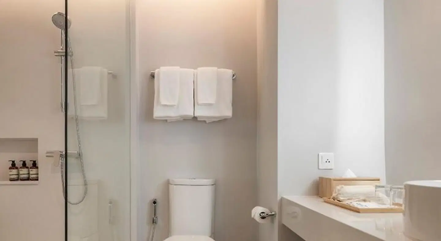 Terra Nara Hotel Pattaya Badezimmer