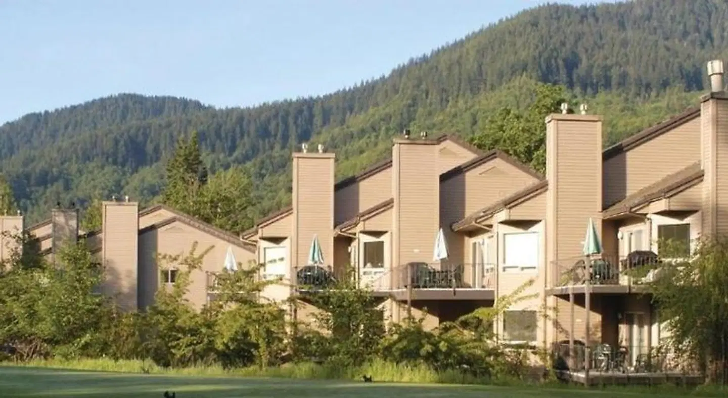 Whispering Woods EXTERIOR