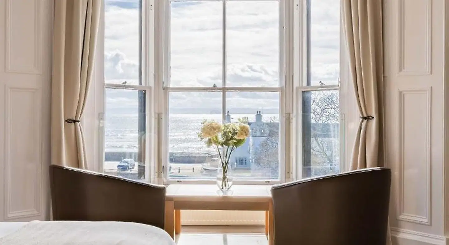 The Bank - Guest house Restaurant