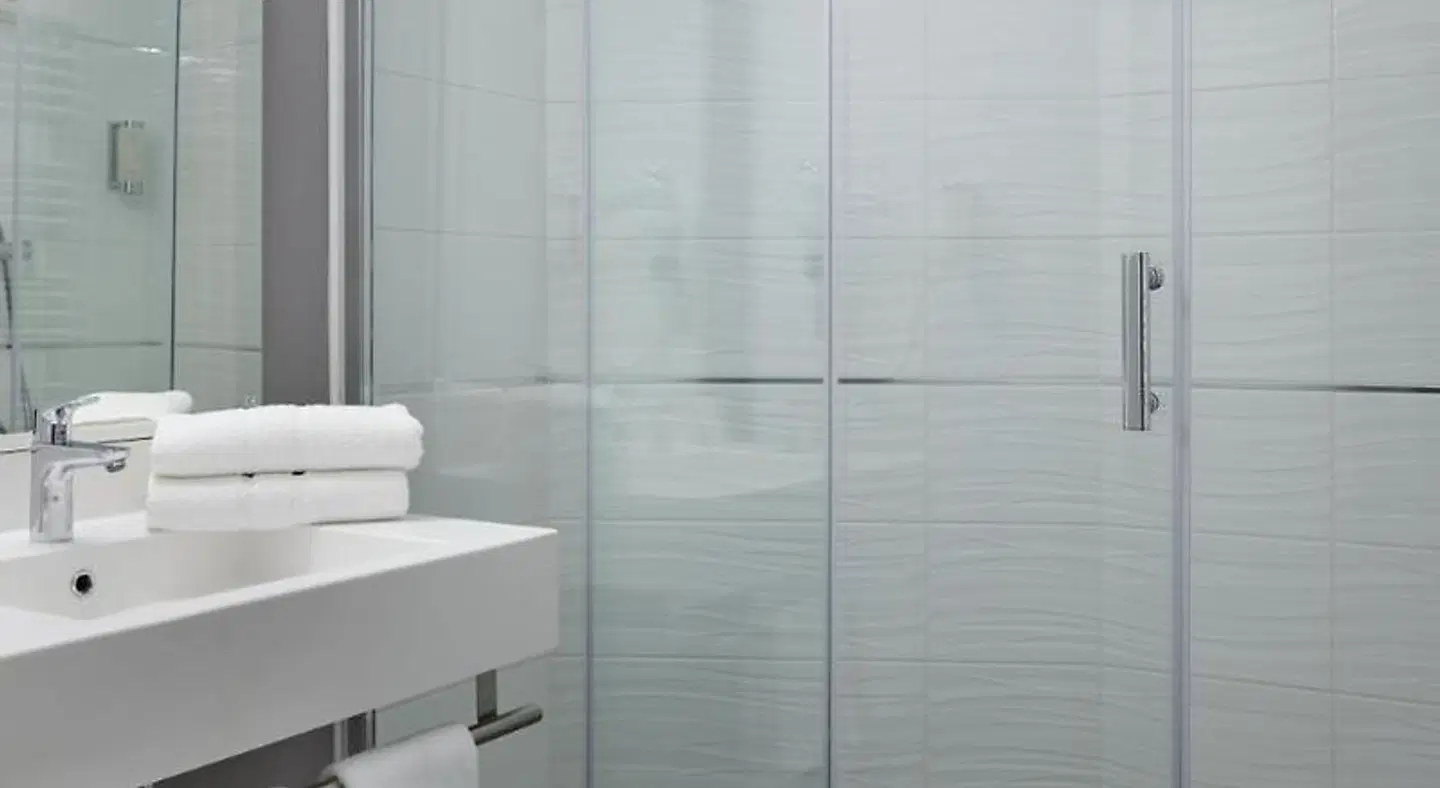 Quality Hotel Le Circuit - Le Mans Badezimmer