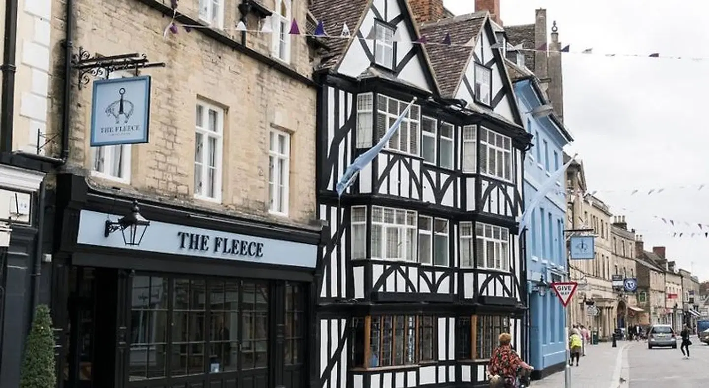 The Fleece EXTERIOR