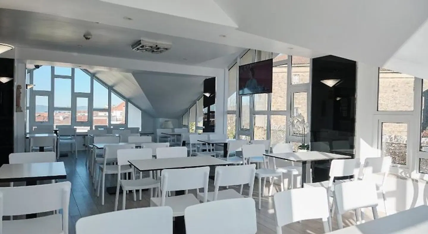Loop INN Albergue Santiago de Compostela Bar