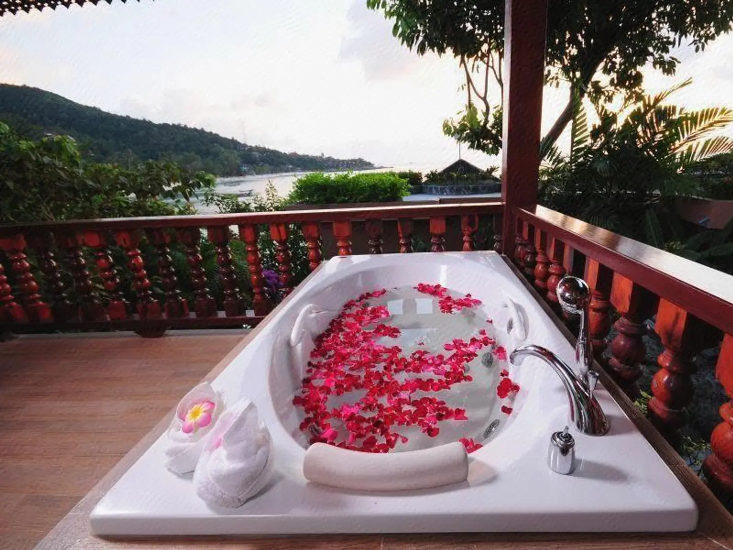 Samui Bayview Resort & Spa HEALTH_BEAUTY