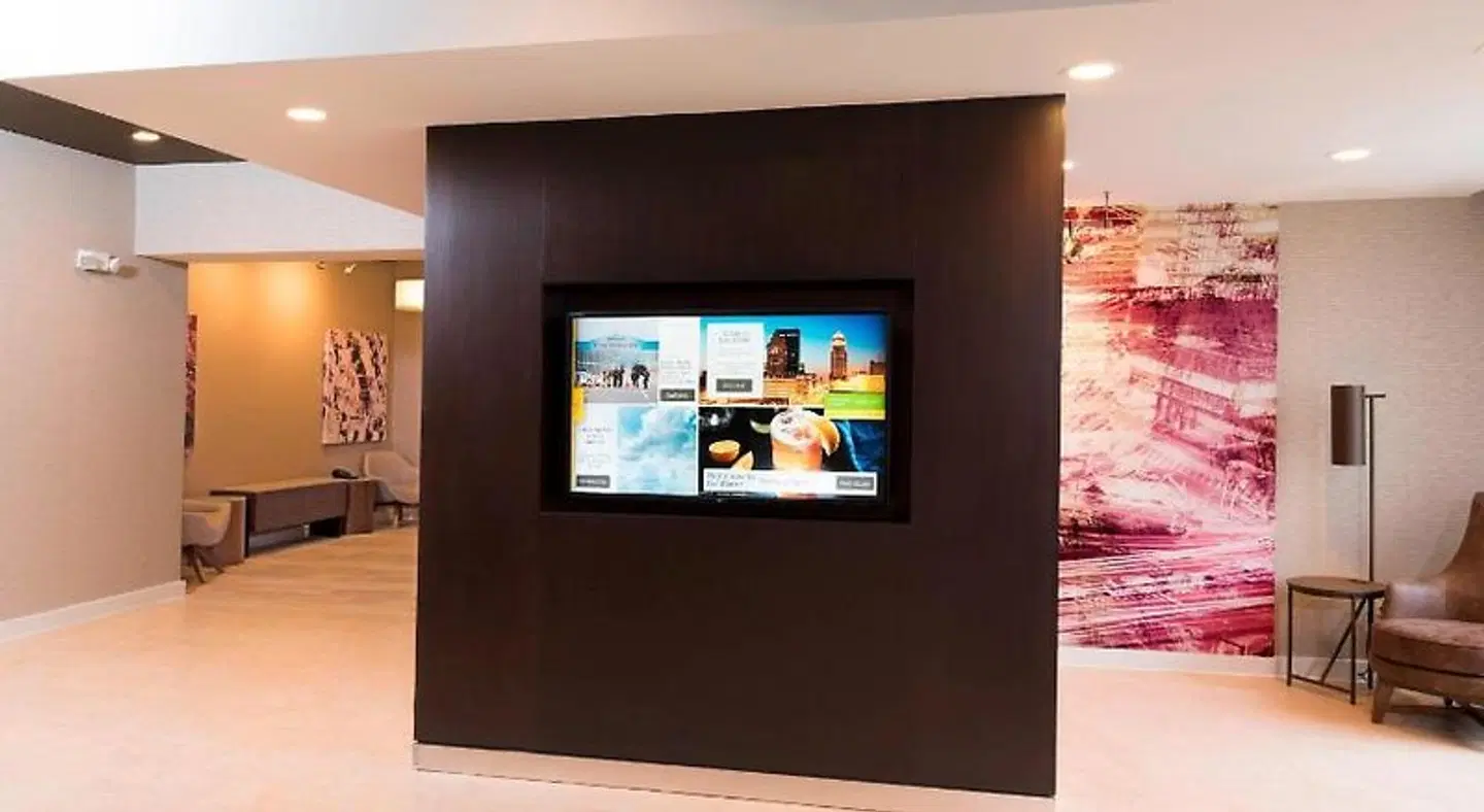 Courtyard by Marriott Louisville Downtown LOUNGE_LOBBY