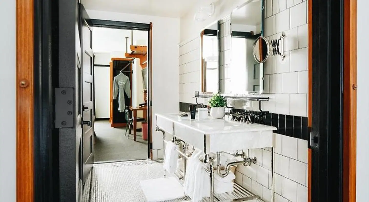 Chicago Athletic Association Badezimmer