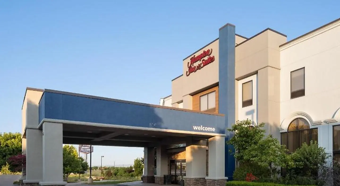 Hampton Inn & Suites Boise-Meridian EXTERIOR