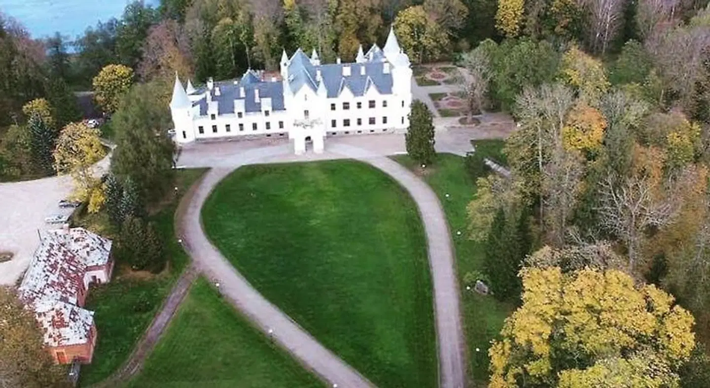 Alatskivi Castle EXTERIOR