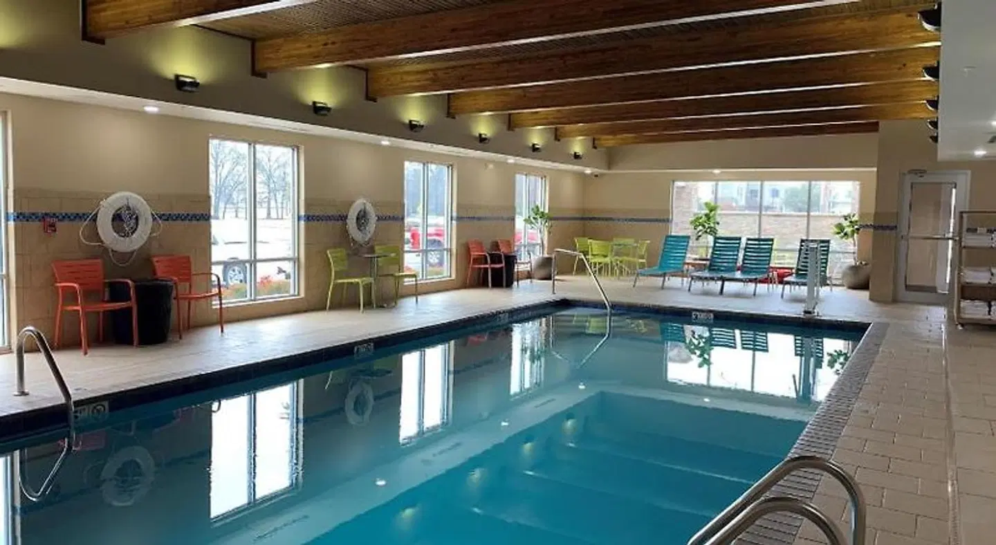 Home2 Suites by Hilton Fort Smith Hallenbad