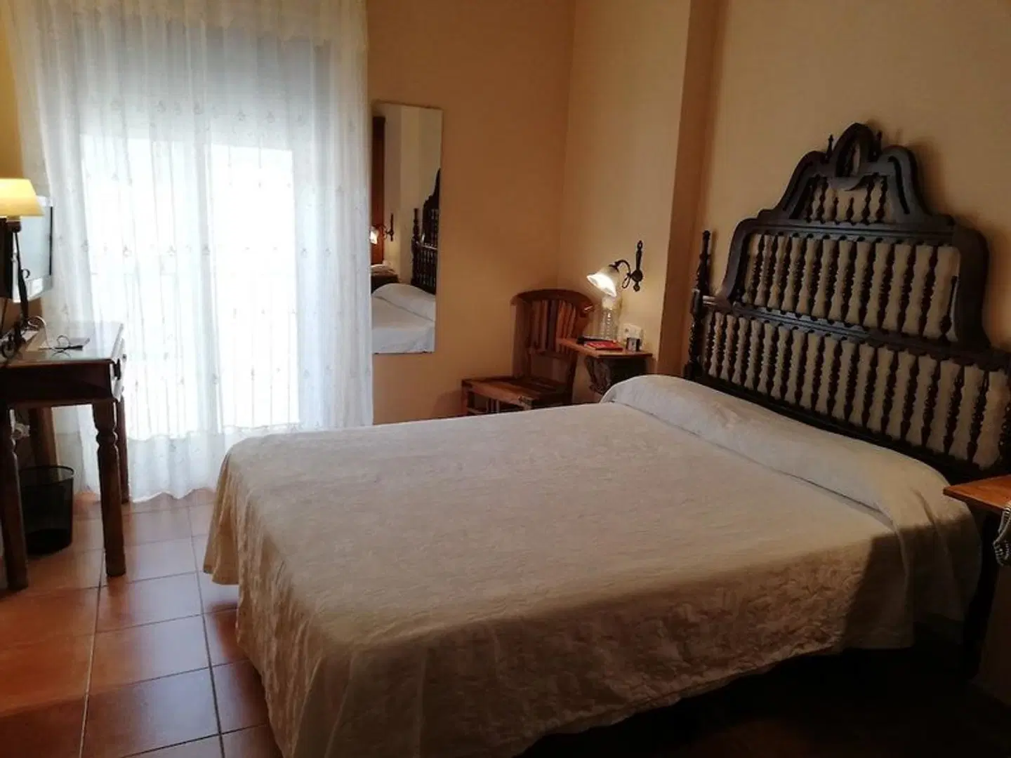 Don Carlos Cáceres ROOM_EXAMPLE
