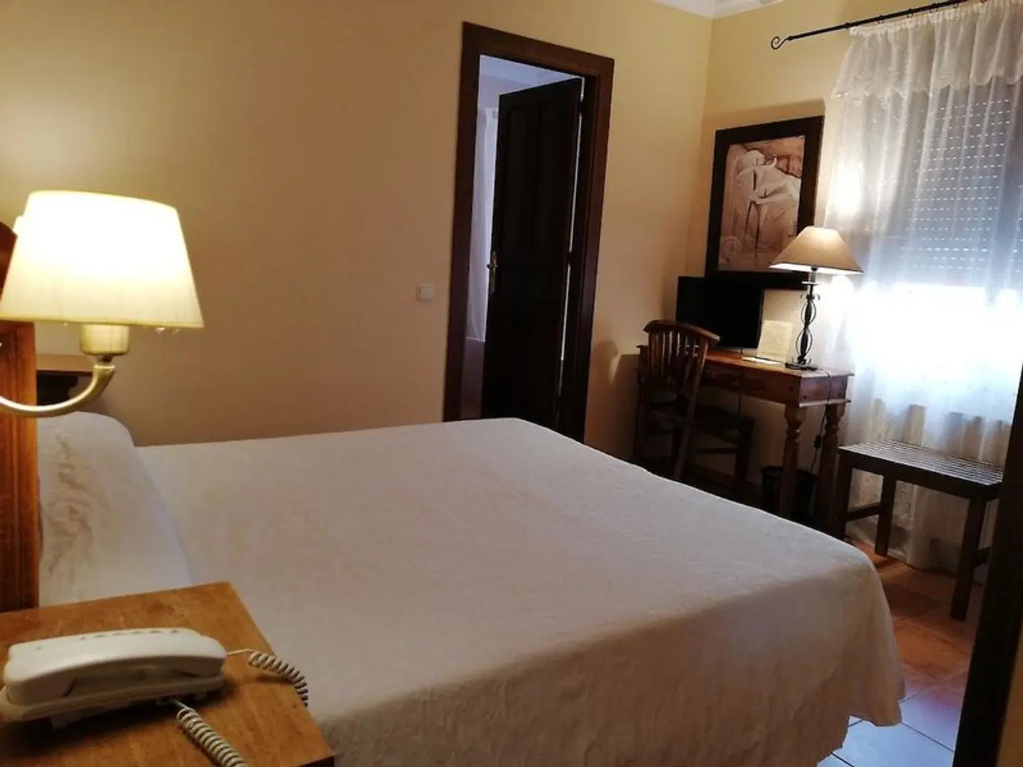 Don Carlos Cáceres ROOM_EXAMPLE