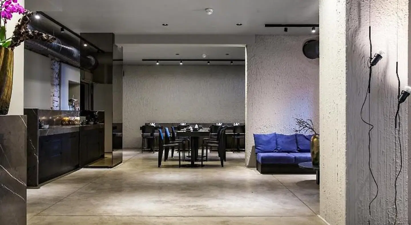 The Suite Hotel Bar