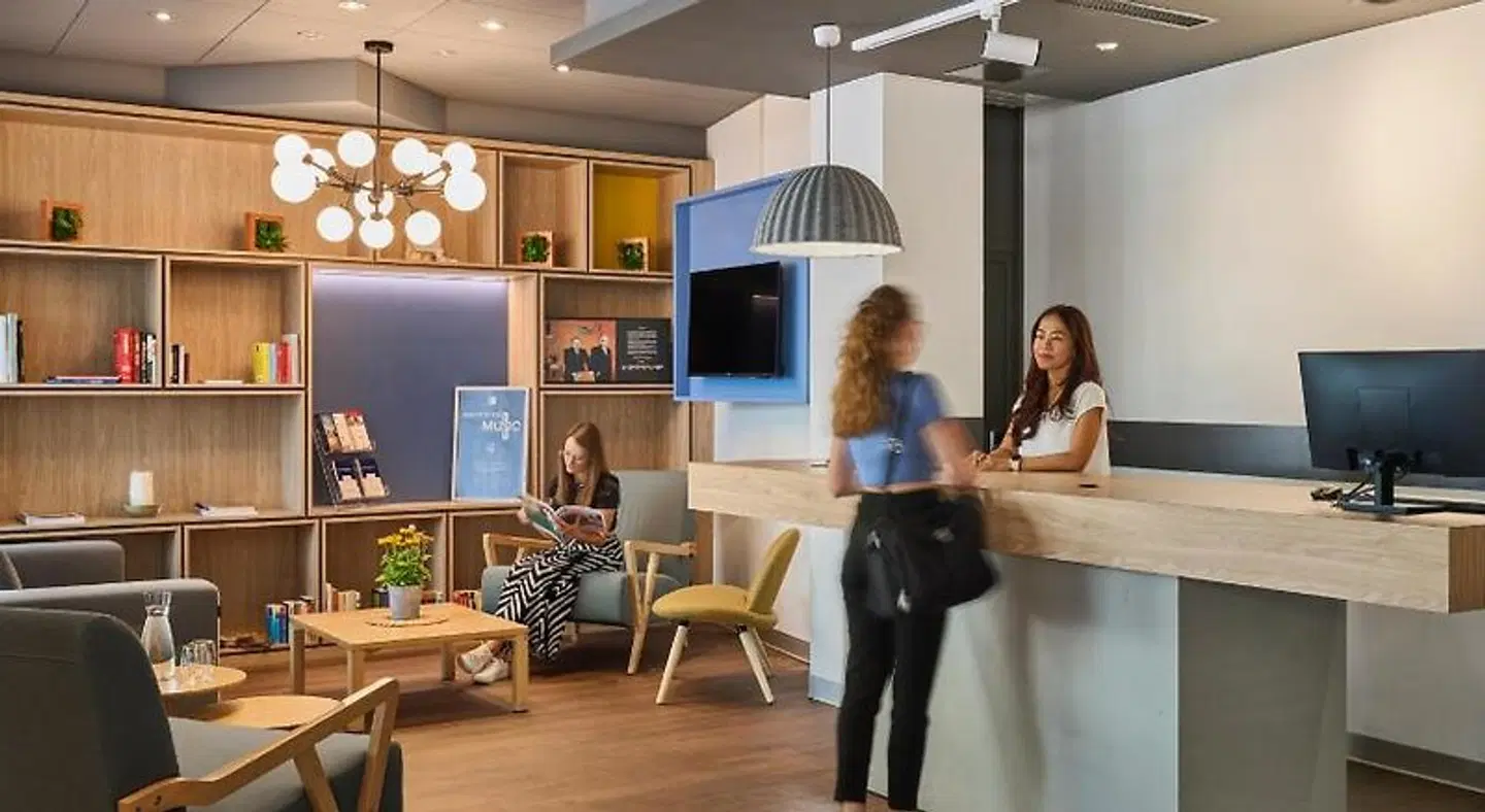 ibis Chur Bar