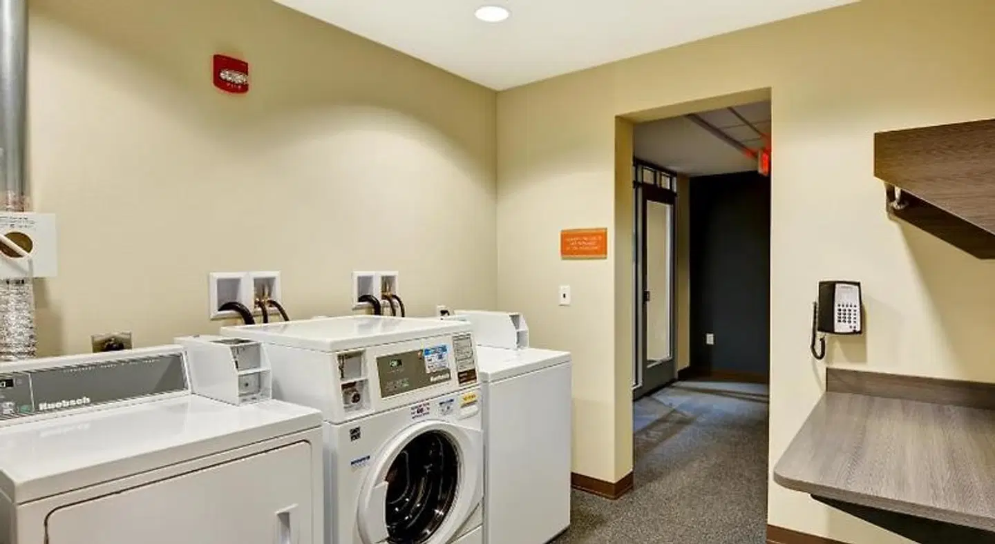 Home2 Suites by Hilton Dickson City Scranton Badezimmer