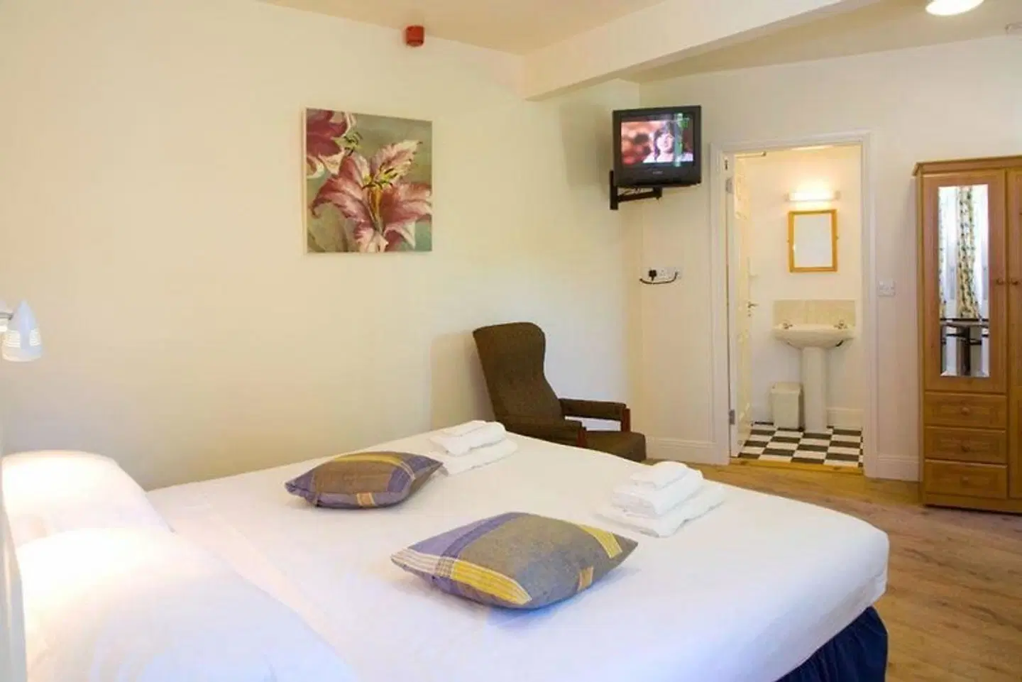 Casey's of Baltimore ROOM_EXAMPLE
