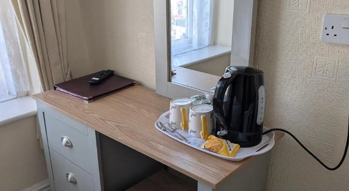 Del-Mar Hotel ROOM_EXAMPLE