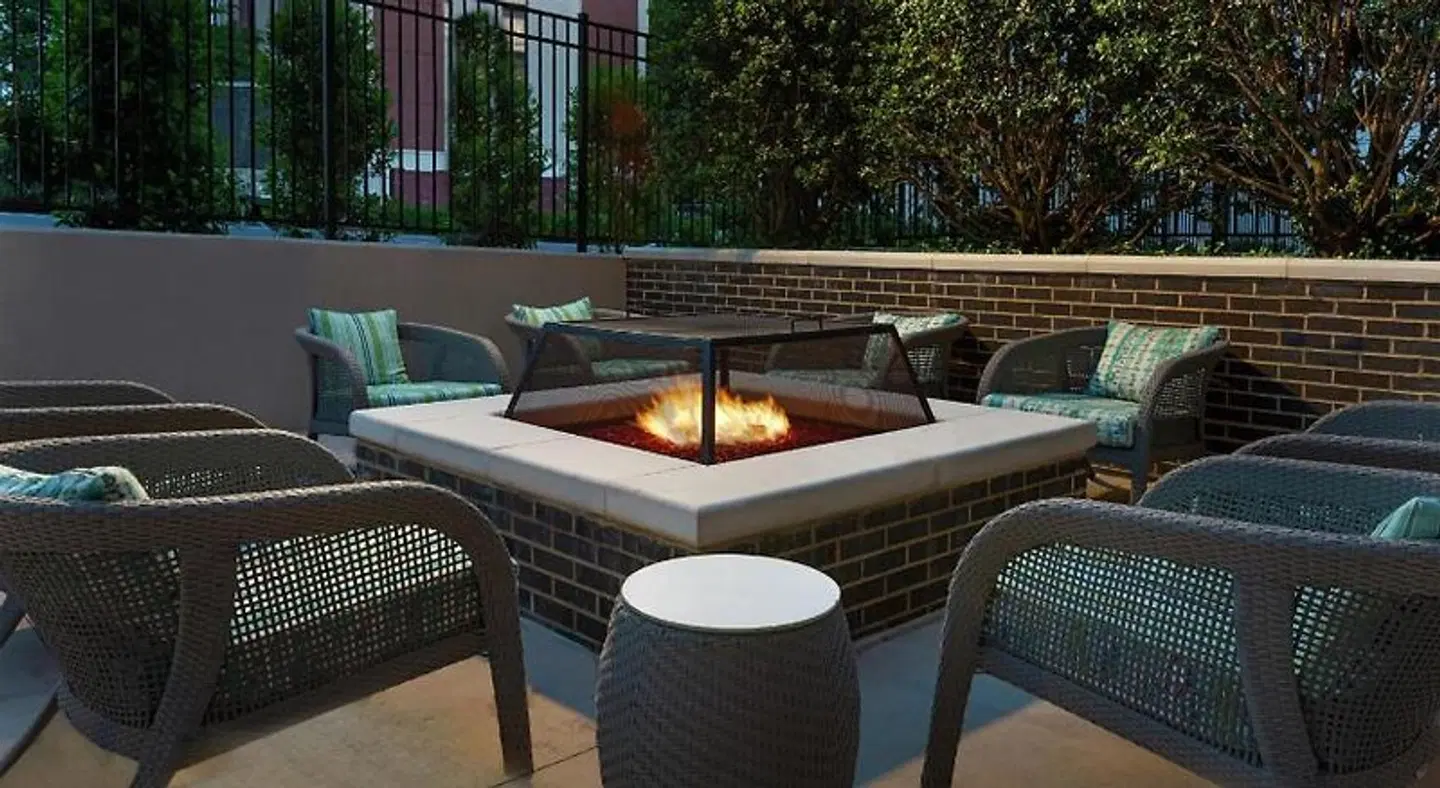 Hampton Inn & Suites Atlanta Buckhead Place Terrasse