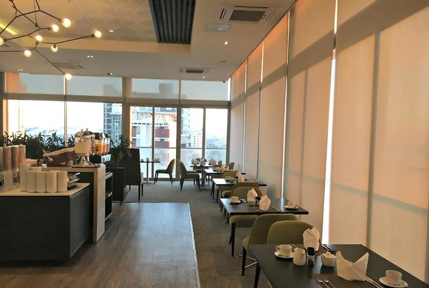 Belaire LOUNGE_LOBBY